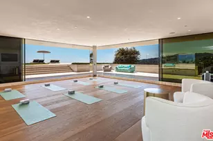 684 Firth Ave, Los Angeles, CA 90049 - Photo 13