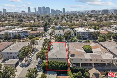 272 S Doheny Dr, Beverly Hills, CA 90211 - Photo 7