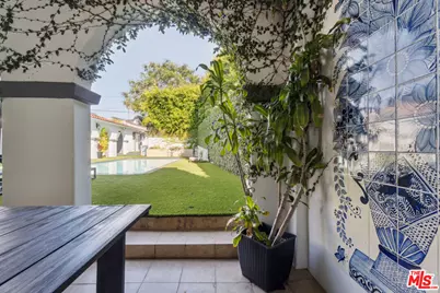 956 S Longwood Ave, Los Angeles, CA 90019 - Photo 39