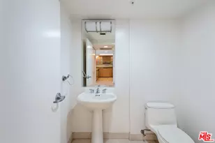 13700 Marina Pointe Dr, Marina del Rey, CA 90292 - Photo 21