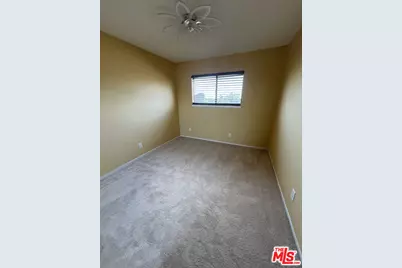 14456 Foothill Blvd #28, Sylmar, CA 91342 - Photo 37