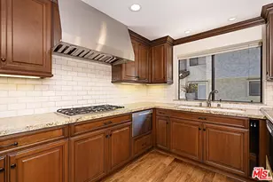 1476 Palisades Dr, Pacific Palisades, CA 90272 - Photo 13