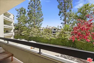 2102 Century Park Ln, Los Angeles, CA 90067 - Photo 33