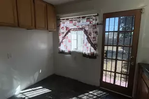 422 E Colden Ave, Los Angeles, CA 90003 - Photo 13