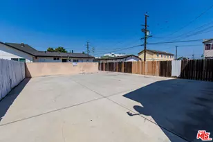 6323 S San Pedro St, Los Angeles, CA 90003 - Photo 17