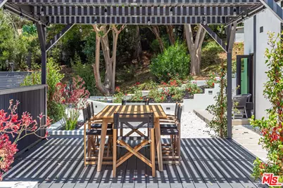 3525 Coast View Dr, Malibu, CA 90265 - Photo 11