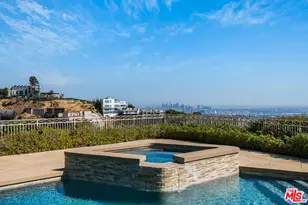 9329 Nightingale Dr, Los Angeles, CA 90069 - Photo 11