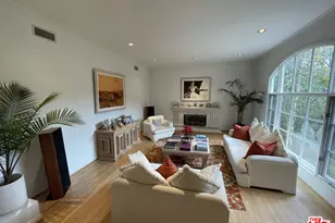 898 N Bundy Dr, Los Angeles, CA 90049 - Photo 17