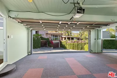 8411 Hollywood Blvd, Los Angeles, CA 90069 - Photo 29