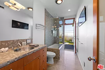 8411 Hollywood Blvd, Los Angeles, CA 90069 - Photo 25