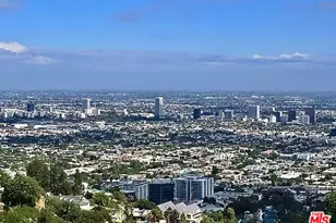 8835 Evanview Dr, Los Angeles, CA 90069 - Photo 3