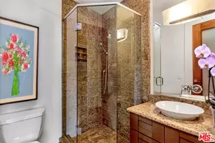8827 Evanview Dr, Los Angeles, CA 90069 - Photo 33