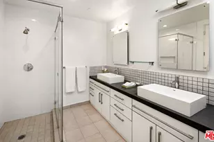 928 N Croft Ave, Los Angeles, CA 90069 - Photo 13