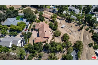 24926 Jim Bridger Rd, Hidden Hills, CA 91302 - Photo 37