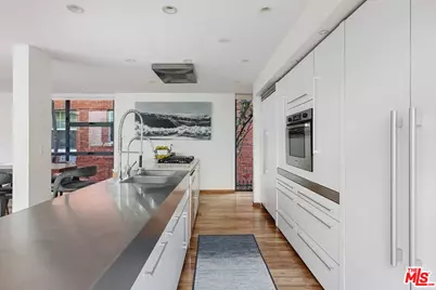 7 Vicente Ter, Santa Monica, CA 90401 - Photo 25