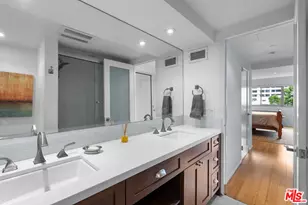 10701 Wilshire Blvd, Los Angeles, CA 90024 - Photo 23