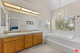 3091 E Hillcrest Dr, Westlake Village, CA 91362 - Photo 17