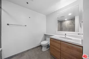 3785 Wilshire Blvd, Los Angeles, CA 90010 - Photo 19