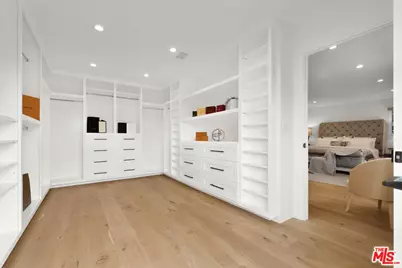 602 S Lucerne Blvd, Los Angeles, CA 90005 - Photo 31