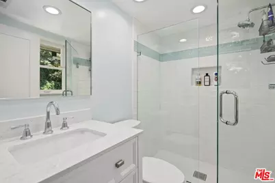 2601 Cordelia Rd, Los Angeles, CA 90049 - Photo 29