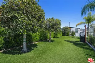 8250 Lankershim Blvd, North Hollywood, CA 91605 - Photo 23