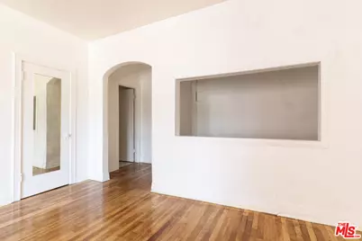 2121 James M Wood Blvd #411, Los Angeles, CA 90006 - Photo 11