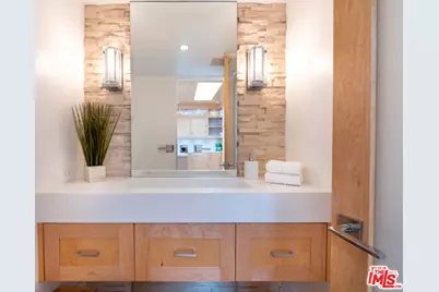 11950 Beach Club Way, Malibu, CA 90265 - Photo 11