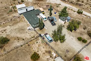 36901 E 165th St, Llano, CA 93544 - Photo 7