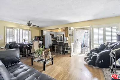 11830 Manor Dr #A, Hawthorne, CA 90250 - Photo 5
