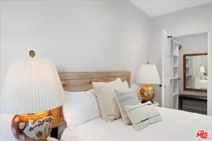 622 S Barrington Ave, Los Angeles, CA 90049 - Photo 21