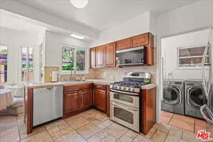 6119 Del Valle Dr, Los Angeles, CA 90048 - Photo 19