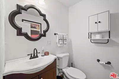 6119 Del Valle Dr, Los Angeles, CA 90048 - Photo 51