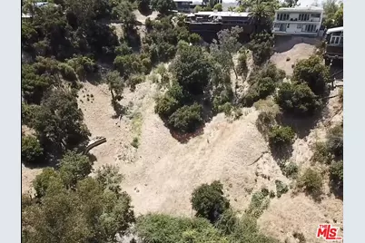 4601 Ensenada Dr, Woodland Hills, CA 91364 - Photo 11