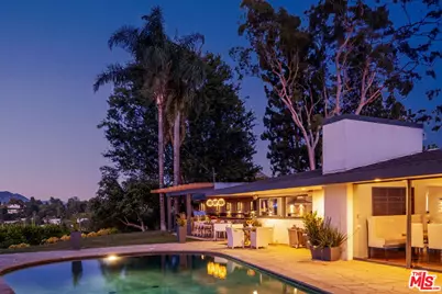 11531 Amanda Dr, Studio City, CA 91604 - Photo 51