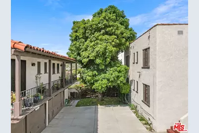 1557 S Sierra Bonita Ave, Los Angeles, CA 90019 - Photo 29