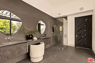 930 N La Jolla Ave, West Hollywood, CA 90046 - Photo 13