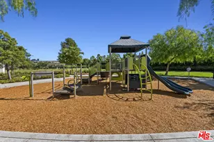 21757 Bene Dr, Santa Clarita, CA 91350 - Photo 33