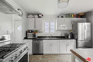 836 Hilldale Ave, West Hollywood, CA 90069 - Photo 9