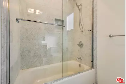 836 Hilldale Ave, West Hollywood, CA 90069 - Photo 21