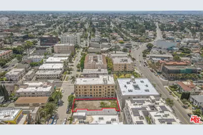 933 S Gramercy Pl, Los Angeles, CA 90019 - Photo 5