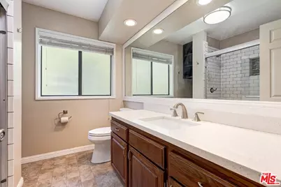 3417 Oakmont View Dr, Glendale, CA 91208 - Photo 31
