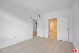 13700 Marina Pointe Dr, Marina del Rey, CA 90292 - Photo 13