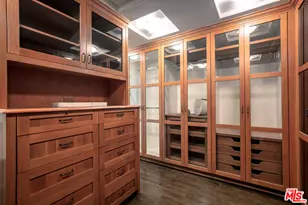 703 Walden Dr, Beverly Hills, CA 90210 - Photo 25