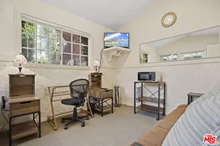 11538 La Maida St, Valley Village, CA 91601 - Photo 45