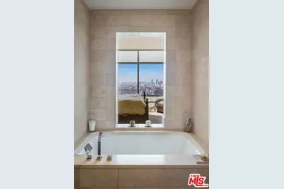 900 W Olympic Blvd #29H, Los Angeles, CA 90015 - Photo 23