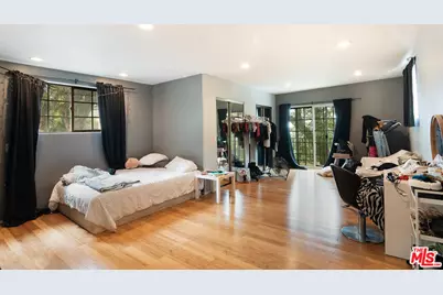 3201 Benedict Canyon Dr, Beverly Hills, CA 90210 - Photo 15