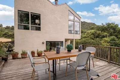 1639 Oak Dr, Topanga, CA 90290 - Photo 27