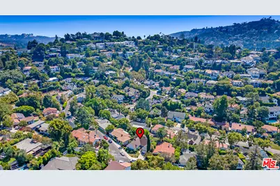 3141 E La Suvida Dr, Los Angeles, CA 90068 - Photo 33