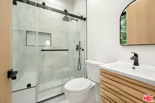 17510 Miranda St, Encino, CA 91316 - Photo 11
