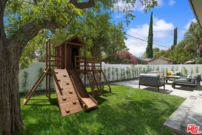 17510 Miranda St, Encino, CA 91316 - Photo 19